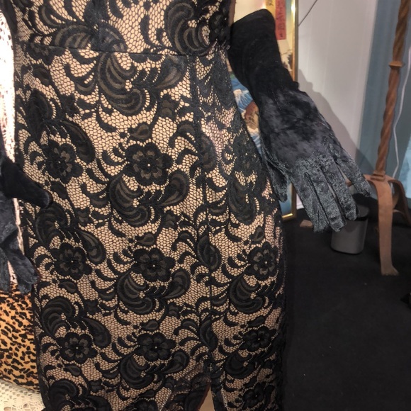 CONNECTED BLACK LACE MAXI SIDE LEG SLIT NUDE SLIP - Picture 4 of 10